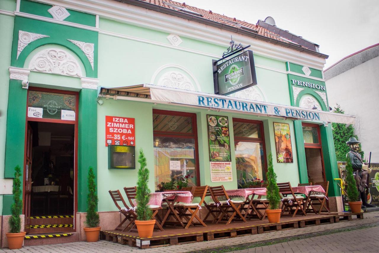 Hubert Varga Komárno Exterior foto